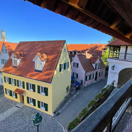 Stadtmauer - Neue Helle Direkt An Der Historischen Stadtmauer 诺德林根