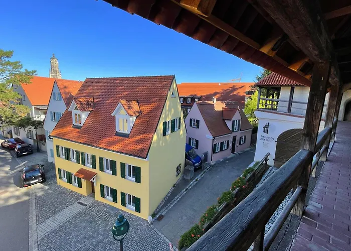 Stadtmauer - Neue Helle Direkt An Der Historischen Stadtmauer Nördlingen