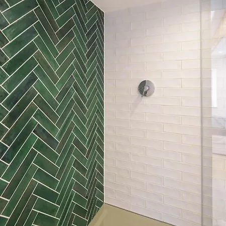 Stadtmauer - Neue Helle Direkt An Der Historischen Stadtmauer